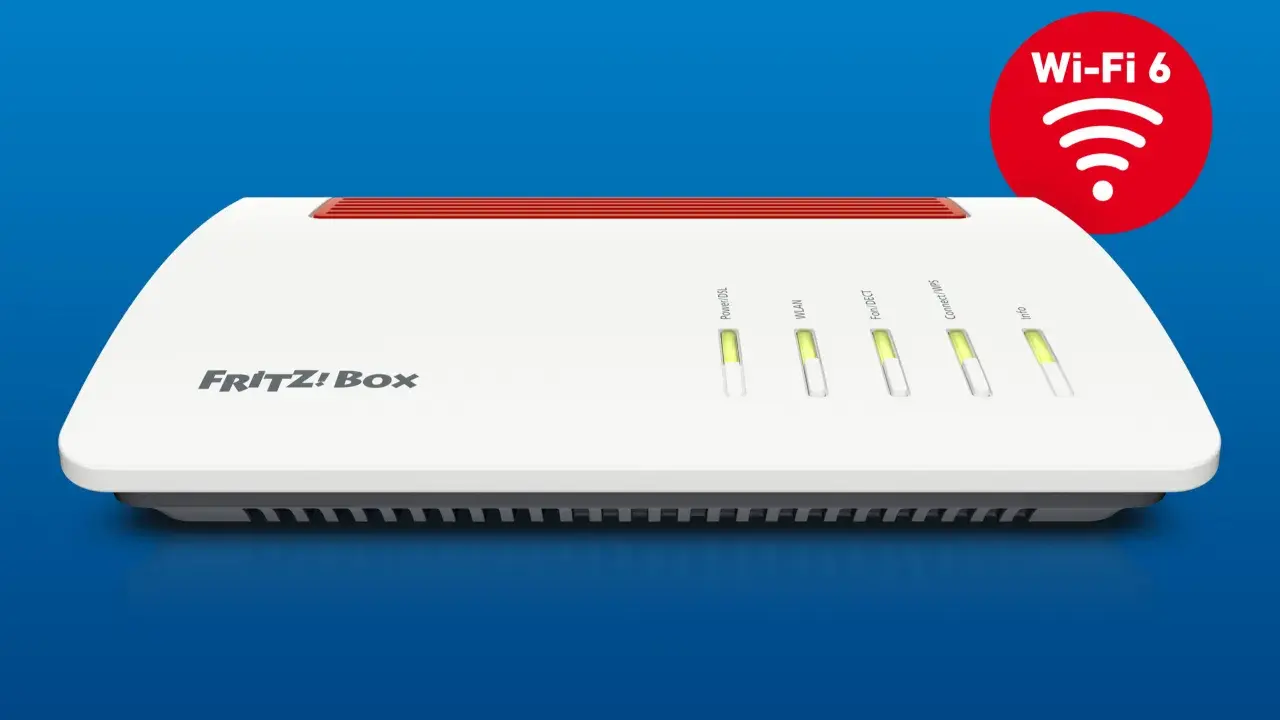FRITZ! Box 7590 mit leuchtenden LEDs. Ein rotes Symbol mit "Wi-Fi 6" deutet auf die Aktivierung von Wi-Fi 6 hin.