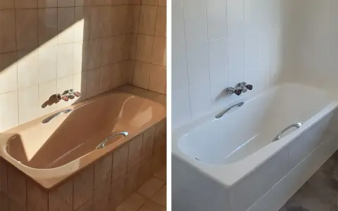 Vorher-Nachher-Vergleich: Braune Badewanne und Fliesen werden durch strahlendes Weiß ersetzt. Erfolgreiches **Fliesen lackieren** für ein modernes Bad.