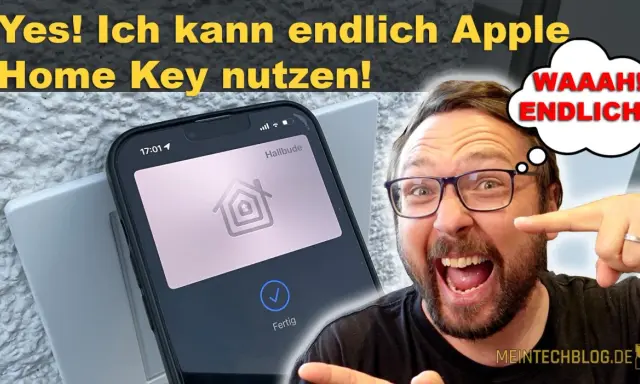 Mann freut sich über sein iPhone mit dem Apple Home Key für die "Hallbude". Endlich ist der Schlüssel digital!
