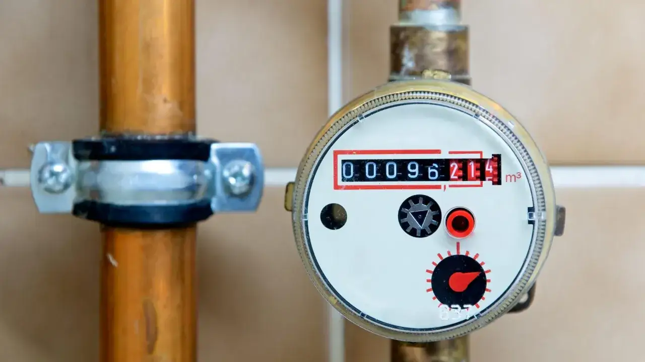 Wasserz&auml;hler zeigt 00096214 m&sup3;. Die Kosten f&uuml;r Wasser pro m&sup3; sind hier ersichtlich.